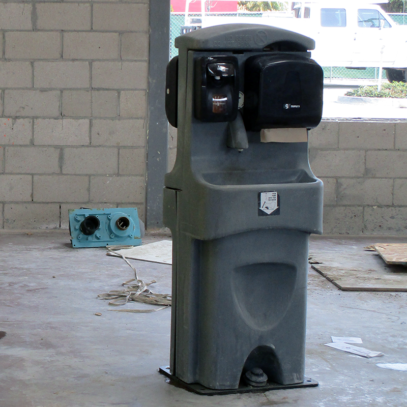 hero-hand-wash-stations-Designed-for-Convenience-and-Hygiene-ventura-fresno-san-luis-obispo-county-fence-factory-rentals